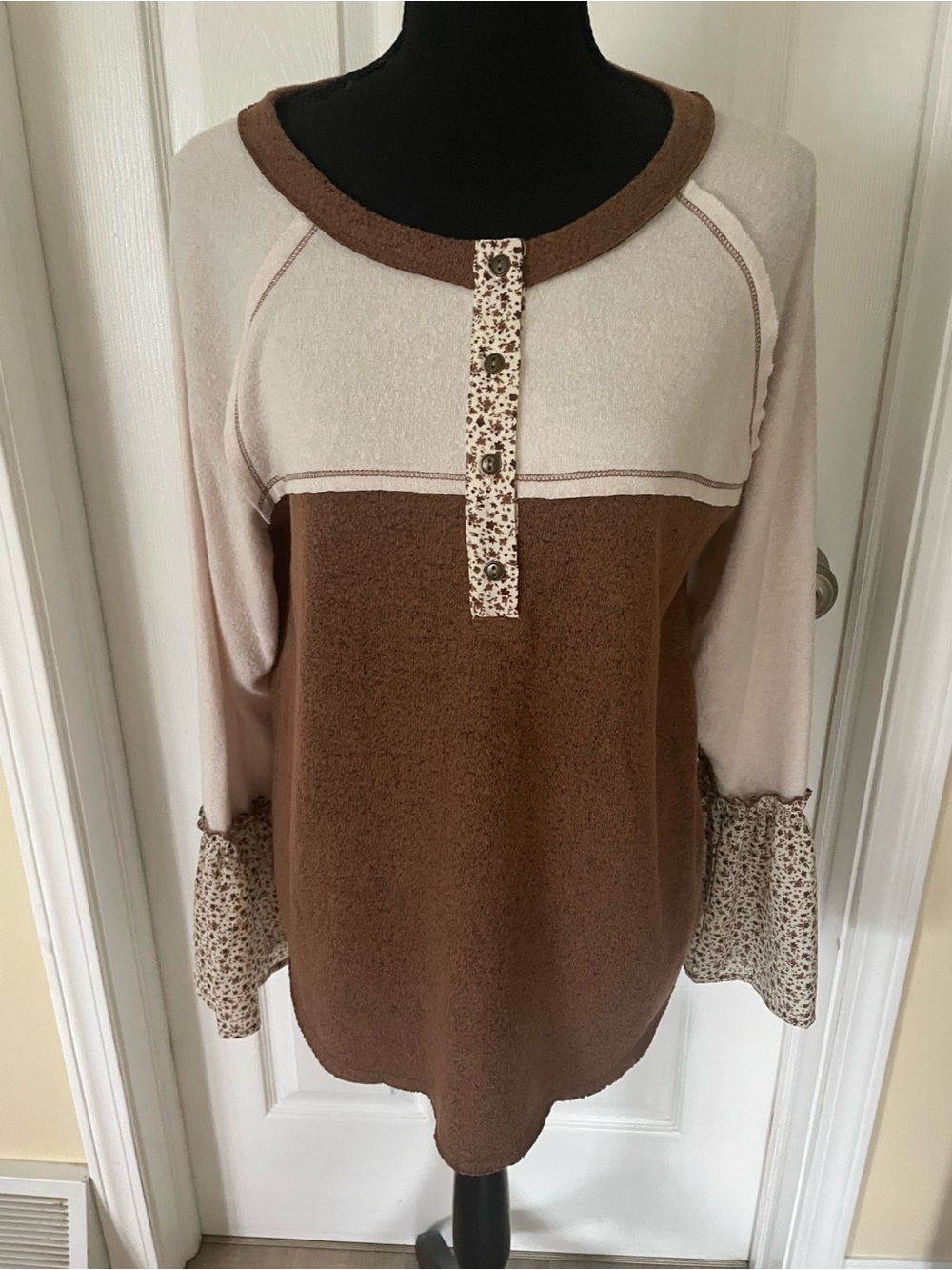Daytrip Two-Tone Brown and Cream Henley Pullover with Floral Trim